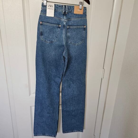 Zara HIGH RISE Z1975 STRAIGHT LEG JEANS size 0 NWT - Picture 2 of 4